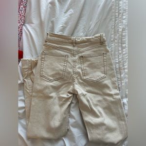 Adika jeans
